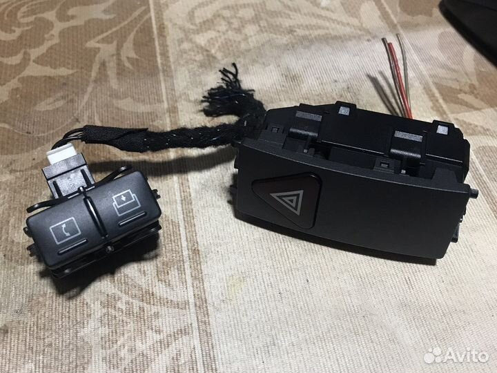 Кнопка команда аварийки w204