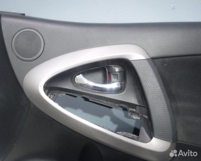 Toyota RAV 4 Обшивка двери передней правой