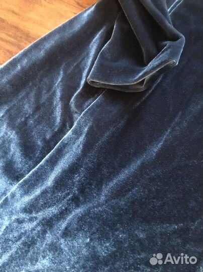 Платье бархатное вечернее