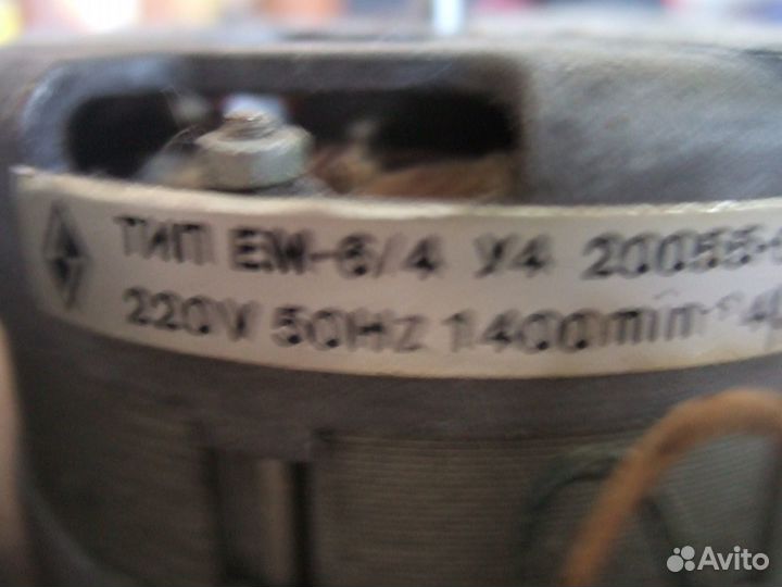 Электродвигатель от магнитофона