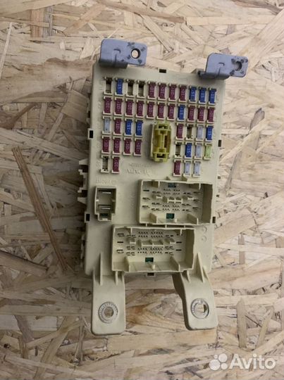 Блок предохранителей Kia Rio 3/ Hyundai, салонный
