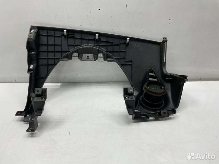 Накладка торпеды левая Mazda 3 BK