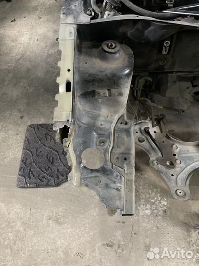 Правый брызговик Chevrolet Aveo T250 06-12