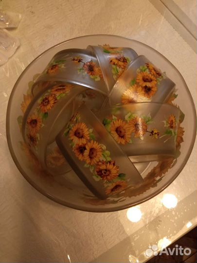 Салатник с розетками (набор) новый