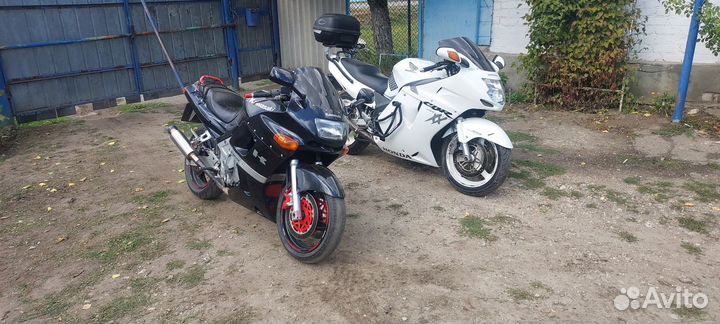 Kawasaki zzr 400-2