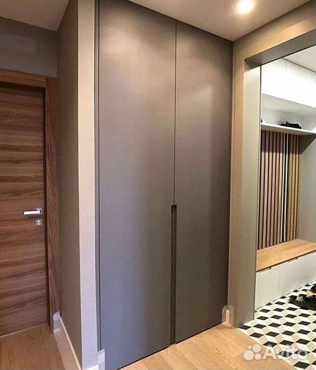 Шкаф распашной/ Шкаф