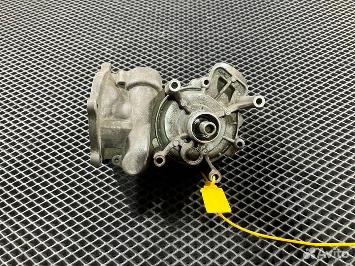 Водяная помпа Audi A8 D4/4H 2013 079121013