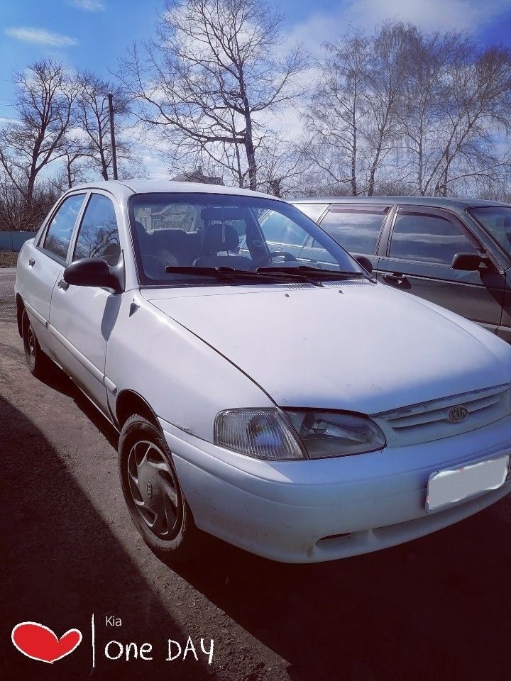 Kia Avella