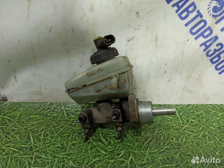 Главный тормозной цилиндр Renault Logan седан 1.4