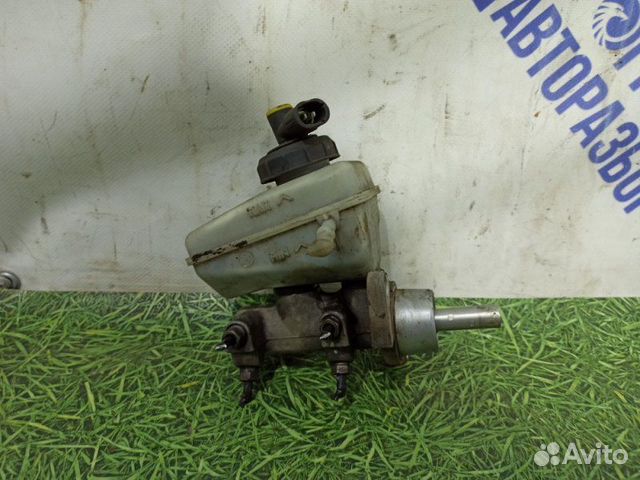 Главный тормозной цилиндр Renault Logan седан 1.4