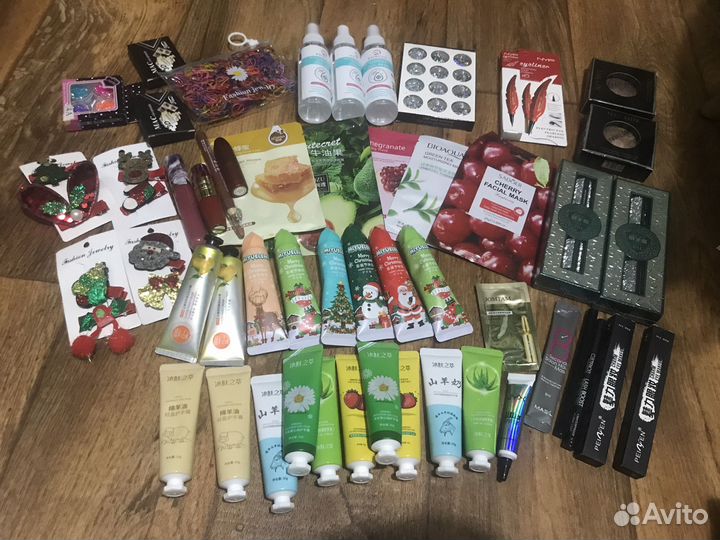 Косметика в ассортименте