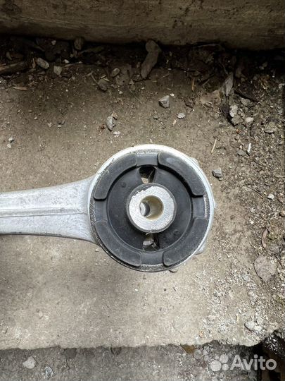 Рычаг верхний Mercedes w220