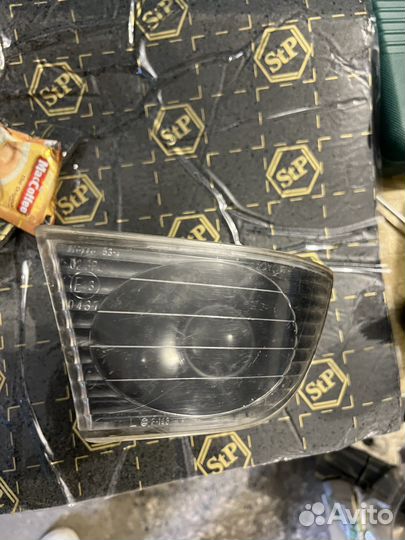 Противотуманка Toyota Altezza