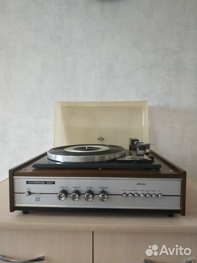 Электрофон Akords 001