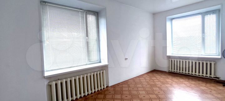 3-к. квартира, 76 м², 1/3 эт.