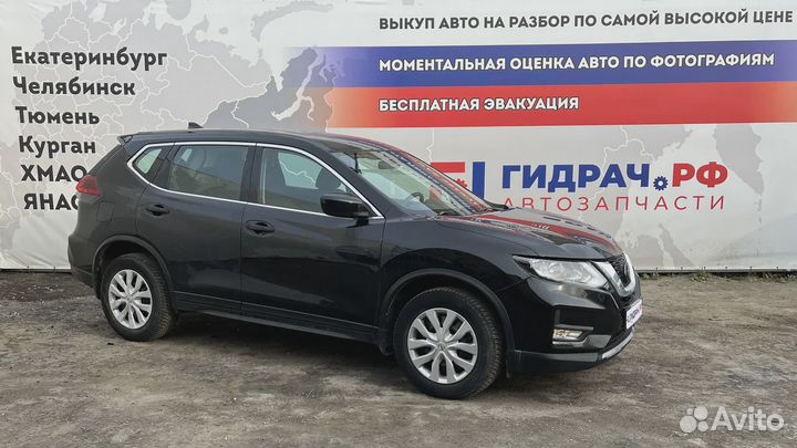 Корпус термостата Nissan Roque (T32) 11060-3TA0B