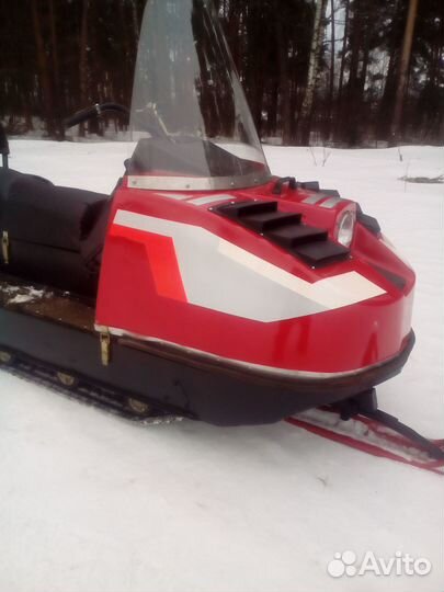 Продам снегоход Буран