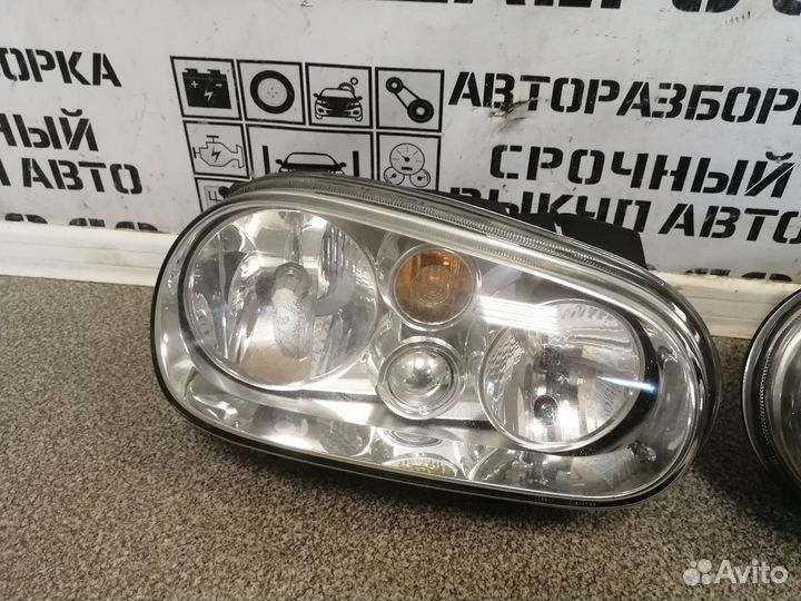 Фара для VW Golf 4