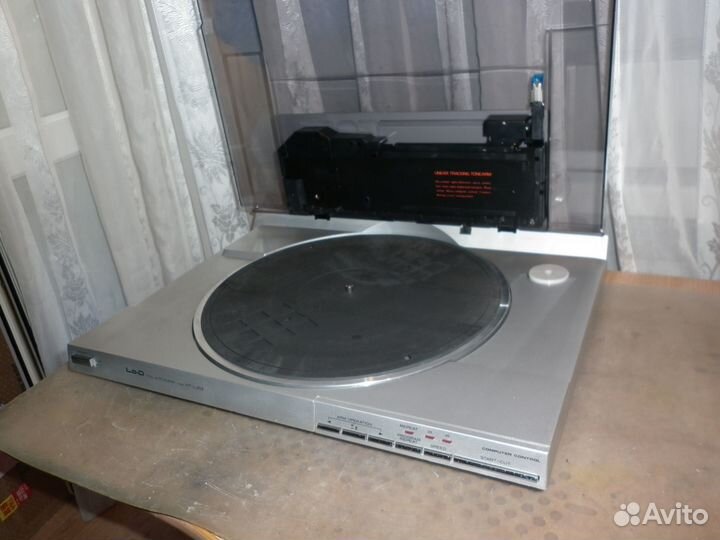 Проигрыватель винила Lo-D (Hitachi) HT-L303 Япония