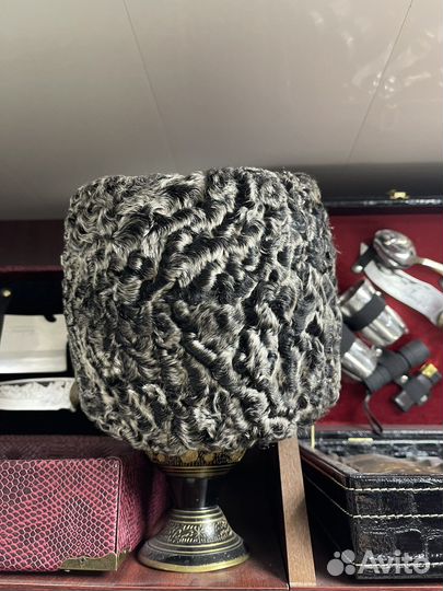 Каракулевая шапка антик