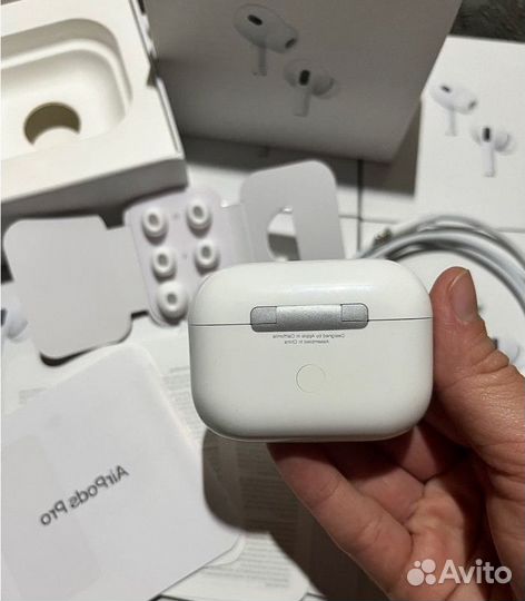 Наушники Apple AirPods Pro 2