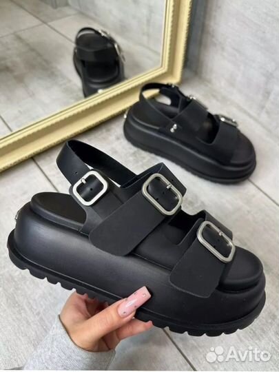 Сандали женские