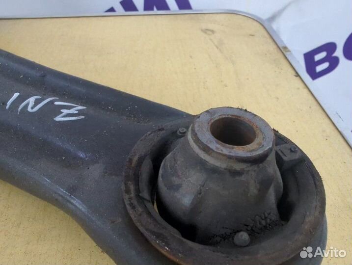 Рычаг подвески нижний передний левый Toyota Sienta