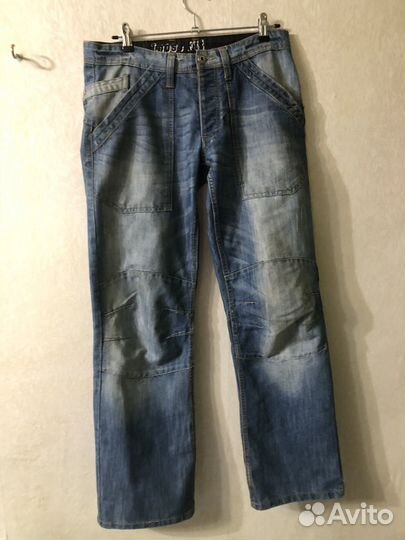 Джинсы широкие