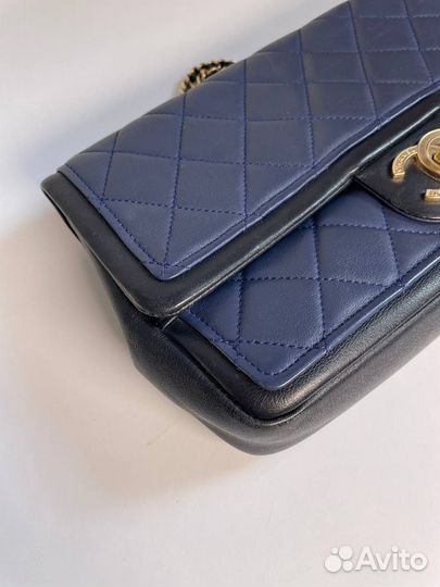 Сумка Chanel Graphic