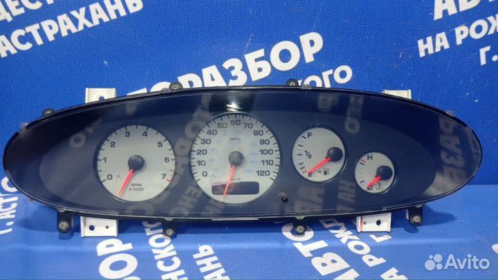 Панель приборов Dodge Stratus седан 1998