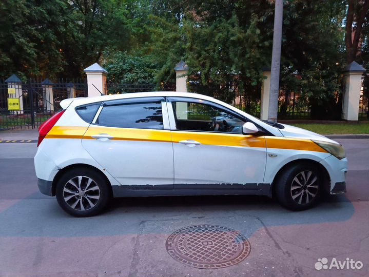 Hyundai Solaris 1.6 AT, 2014, 385 113 км
