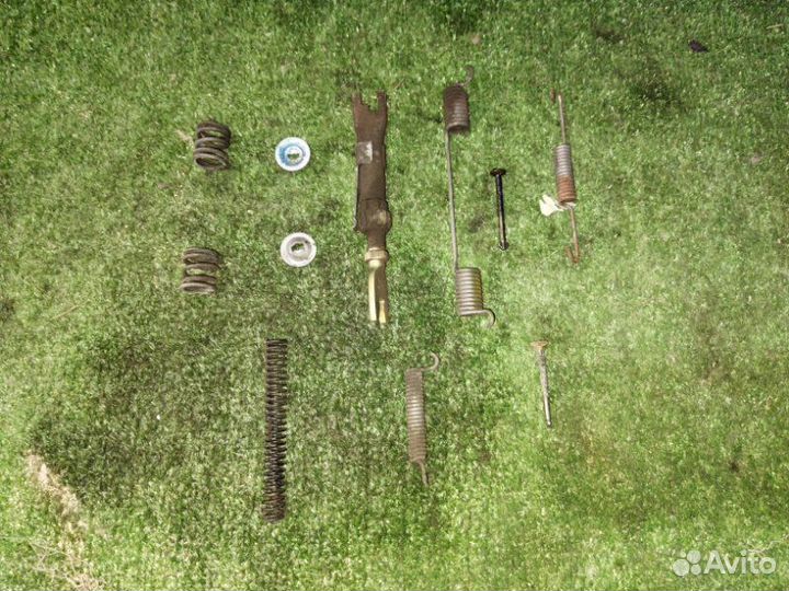 Механизм разведения колодок задний левый Nissan