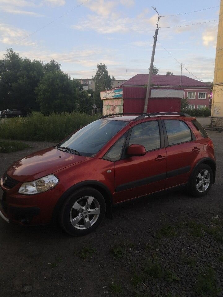 Suzuki SX4: фото владельца