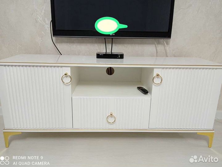 Тумба под телевизор