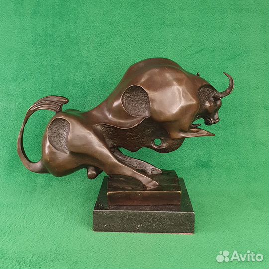 Статуэтка бронзовая Бык модерн