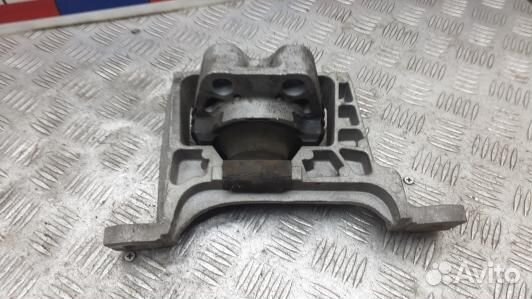 Подушка двигателя дизельная mazda 3 1 (HBR14BL01)