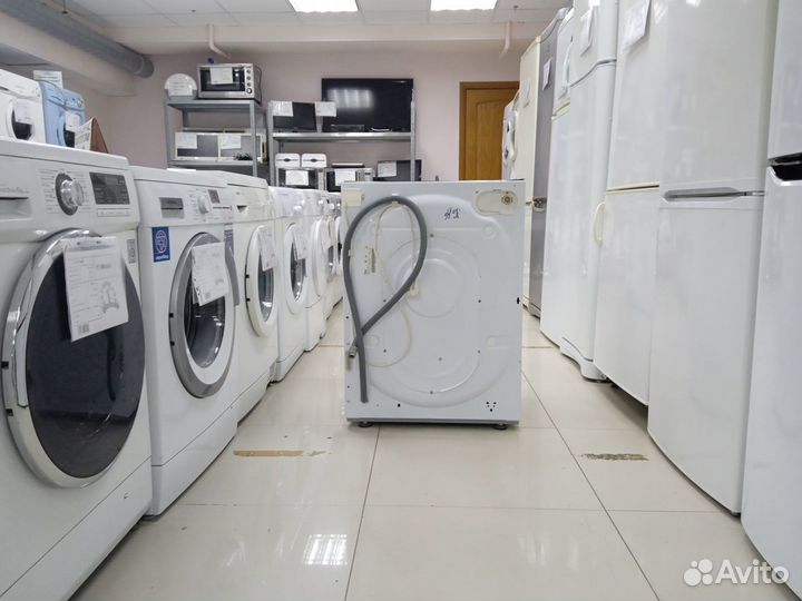 Стиральная машина бу Hotpoint Ariston встройка