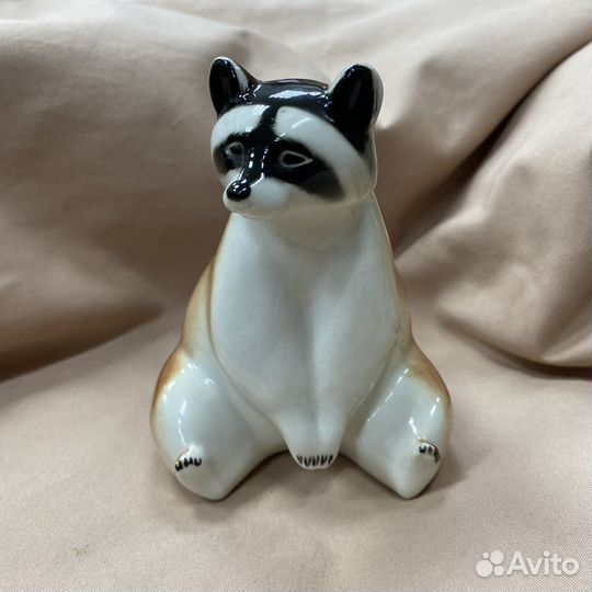 Статуэтка лфз енот сидячий СССР (сзр)