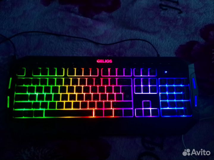 Игровая клавиатура с подсветкой