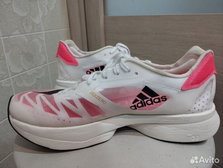 Беговые кроссовки adidas