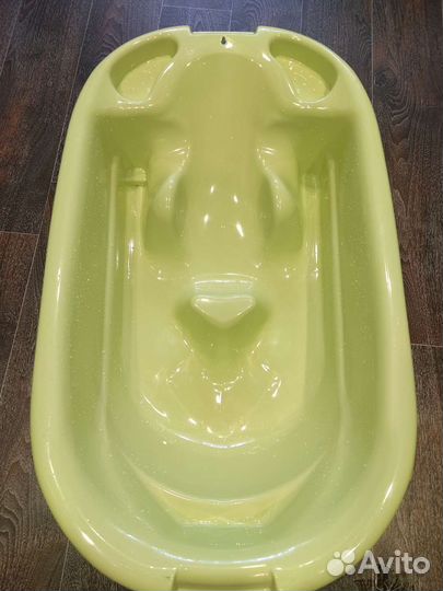 Ванночка для купания с горкой