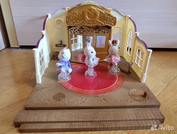 Набор Sylvanian Families Школа балета + балерины