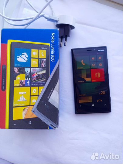 Телефон Nokia Lumia 800 и 920