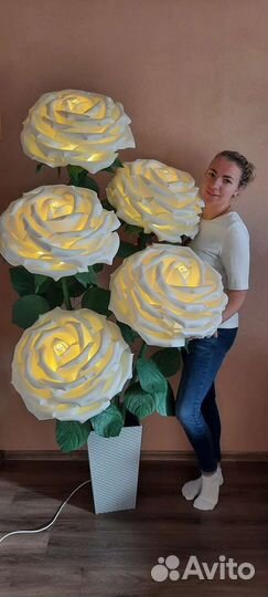 Ростовые цветы. Светильник. Торшер