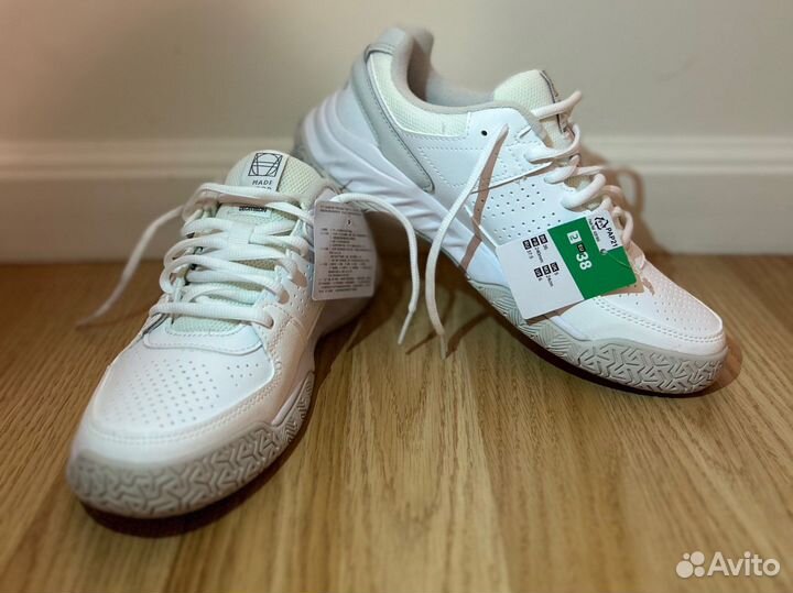 Женские теннисные кроссовки 37размер