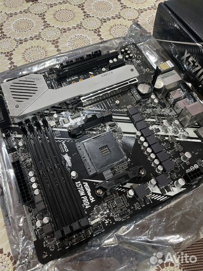 Материнская плата asrock X570 PRO4