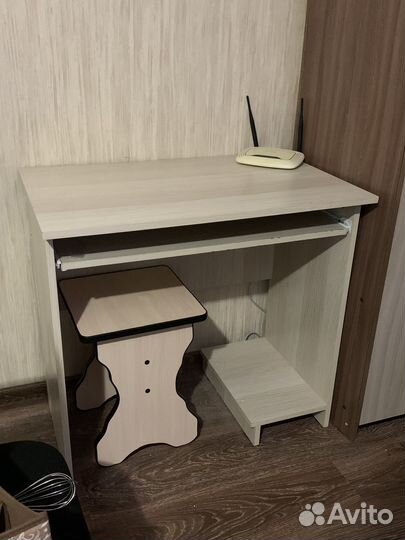 Стол компьютерный