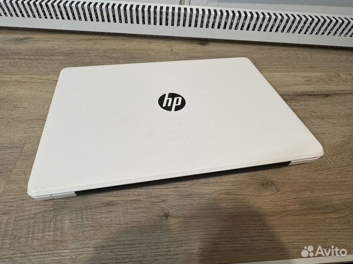 Белый HP 4ядра/8/240 ssd new АКБ