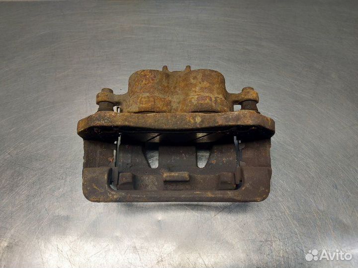 Суппорт передний левый Hyundai Santa Fe 3 DM D4HB