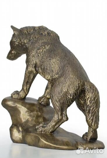 Бронзовая статуэтка Волк